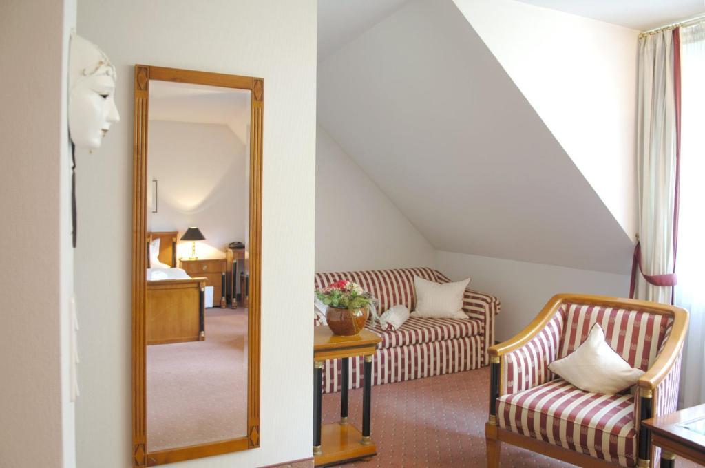 Hotel Gasthof Der Krug Stegaurach Rum bild