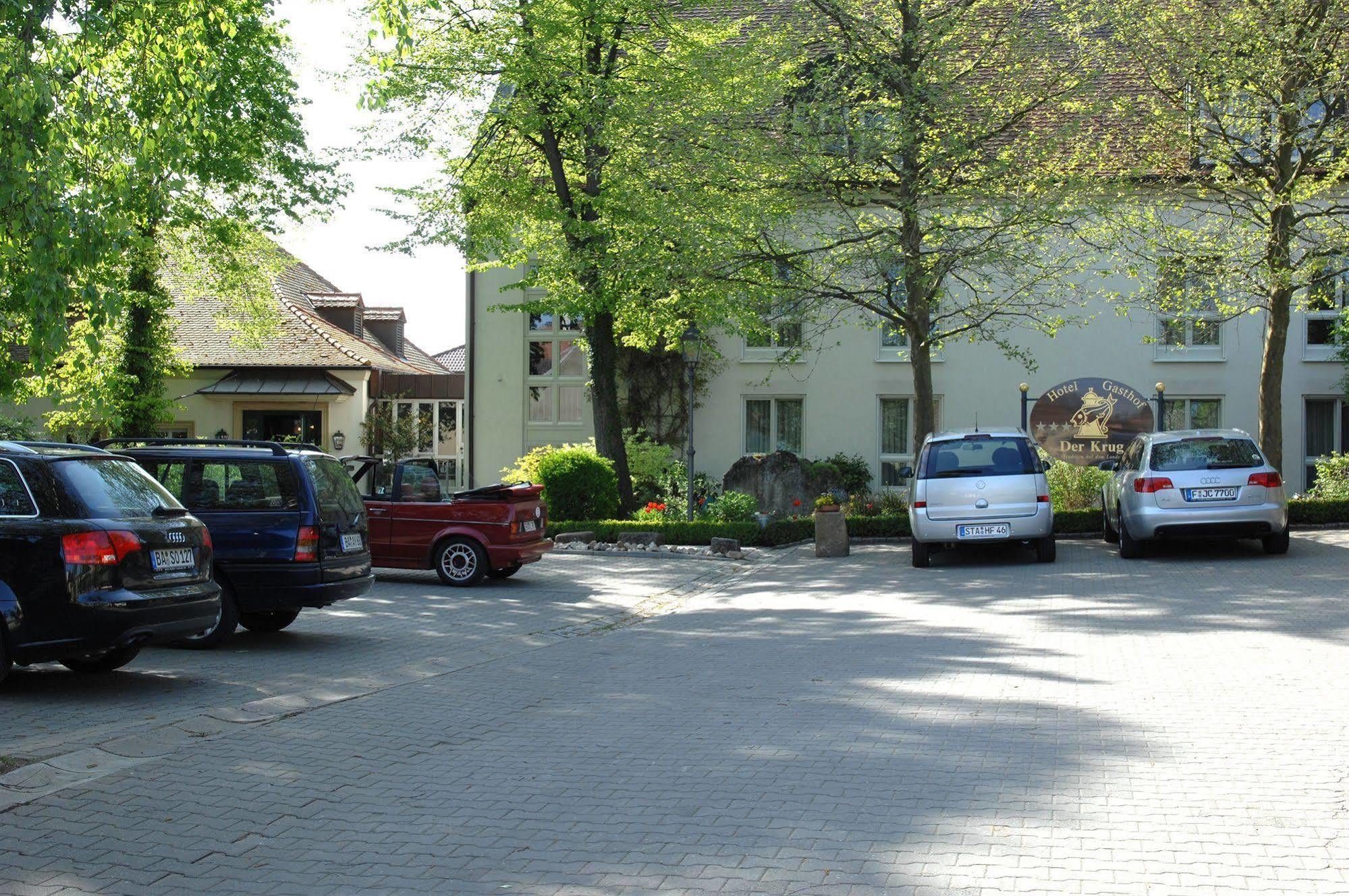 Hotel Gasthof Der Krug Stegaurach Exteriör bild